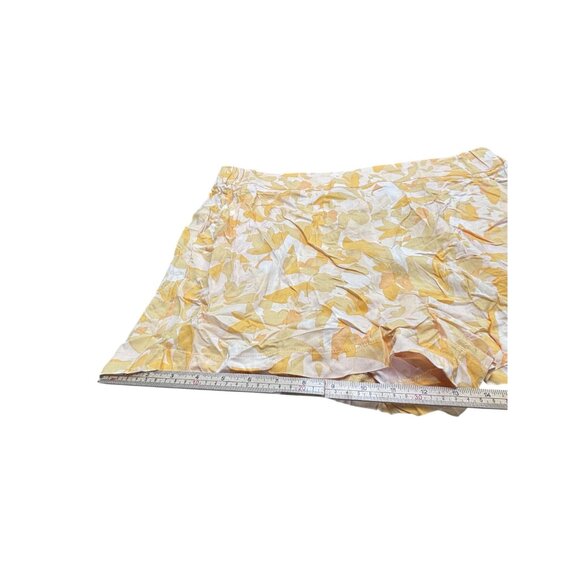 Nine West Womens Mid Rise XL Rayon Shorts Yellow Leaf Print - Picture 5 of 9